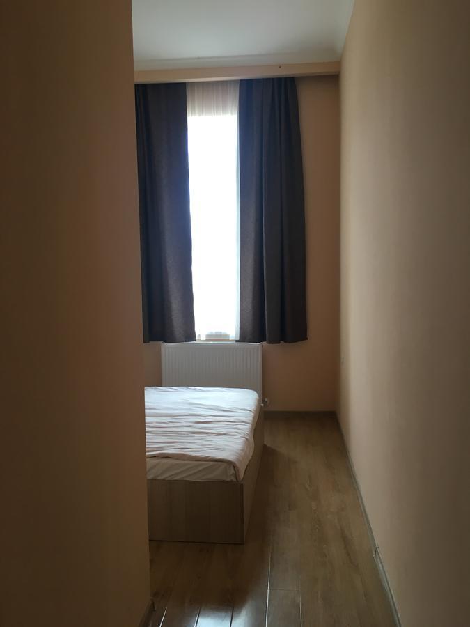 Kmg Hotel Khashuri Bagian luar foto