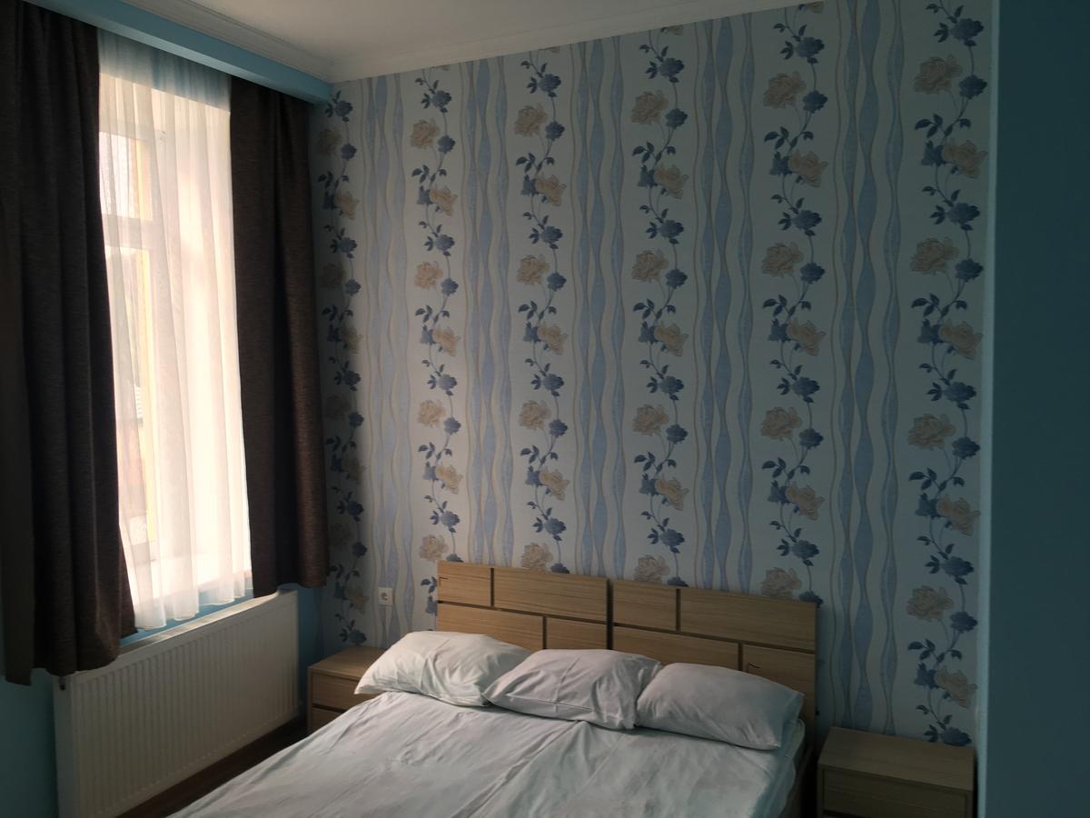 Kmg Hotel Khashuri Bagian luar foto