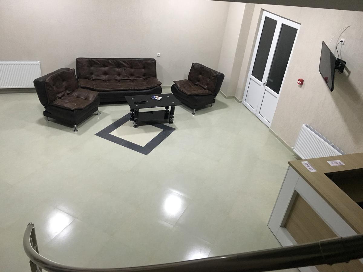 Kmg Hotel Khashuri Bagian luar foto